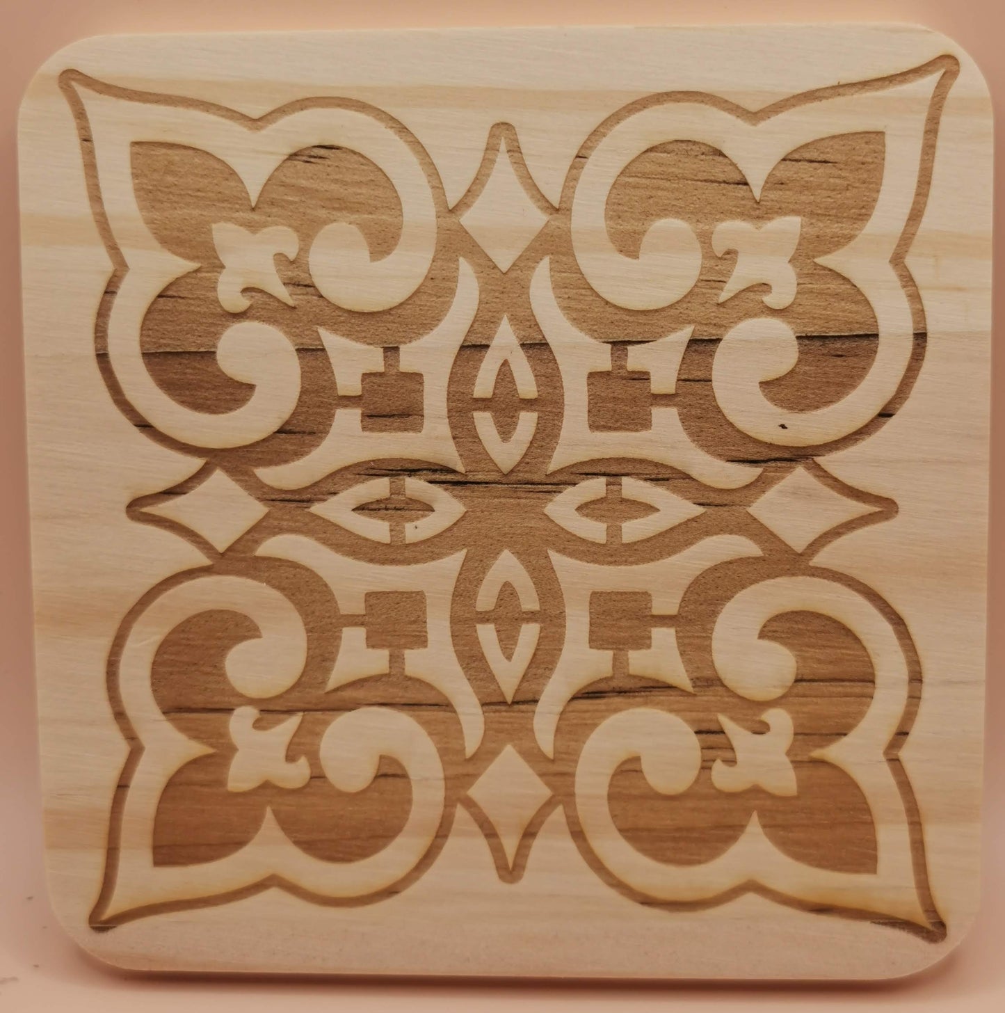Set of four Light wooden coaster Square Daisy - Laser Studio